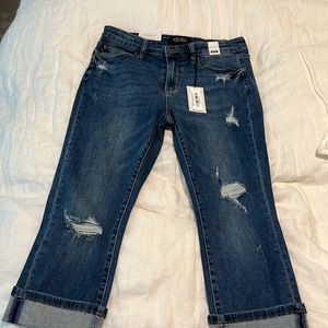Brand new with tags Judy Blue capris size 13